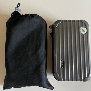 Rimowa EVA Air business class Amenity kit.